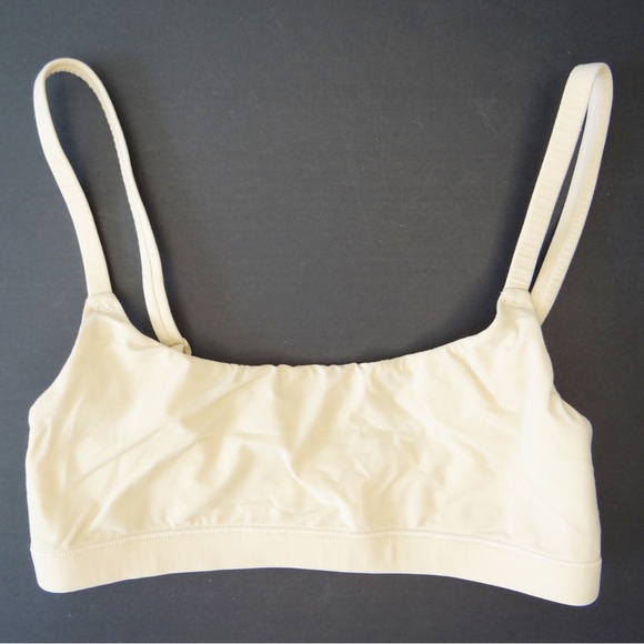 SKIMS Fits Everybody Scoop Neck Bralette Beige Camisole Top Size XS - Picture 1 of 3